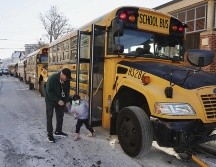 Los temores se intensificaron para algunos, cuando la administración Trump anunció este martes que permitiría que las agencias federales de inmigración realizaran arrestos en escuelas, iglesias y hospitales. AP /M. DWYER