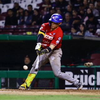 Charros vence a Tomateros en extra innings e iguala la Serie de México