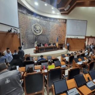 Morena plantea reducir recursos a partidos para elección judicial en Jalisco