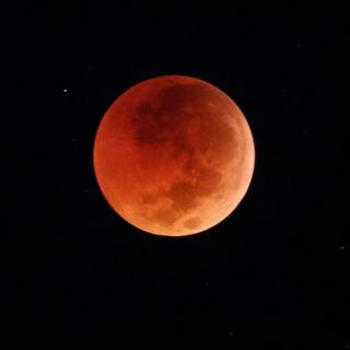 Horarios clave para observar el eclipse lunar 2025 en México