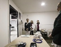 El albergue fue habilitado en un espacio dentro de la plaza comercial Flamingos, situada a unos 15 kilómetros del puerto fronterizo de San Ysidro. EFE/ J. Terríquez
