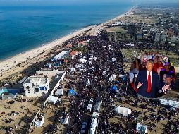 Los palestinos buscan cruzar del norte al sur de Gaza; pretenden regresar a sus casas. EFE / EPA / HAITHAM IMAD / ARCHIVO