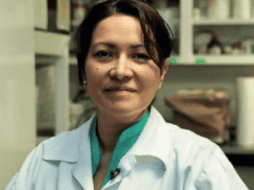 Eva Ramón Gallegos es egresada como Química Farmacéutica Bióloga de la Universidad Veracruzana. FACEBOOK / Eva Ramón Gallegos