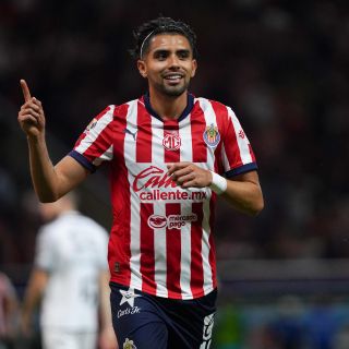Chivas hace oficial la salida de Ricardo Marín