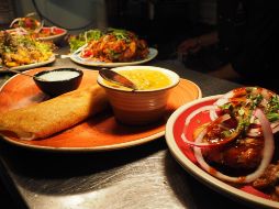 A través de su plataforma en TikTok, Beatrice sigue informando sobre los riesgos de los microplásticos y promoviendo un estilo de vida con menor dependencia del plástico. CANVA