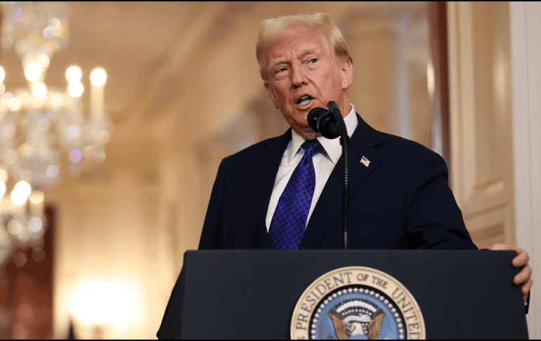 Donald Trump hizo el anuncio justo antes de firmar la Ley Laken Riley, la primera legislación aprobada bajo su administración. EFE / S. Corum