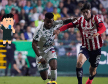 Después de anular el gol de las Chivas, dan a conocer la revisión del VAR. IMAGO7 / ARCHIVO