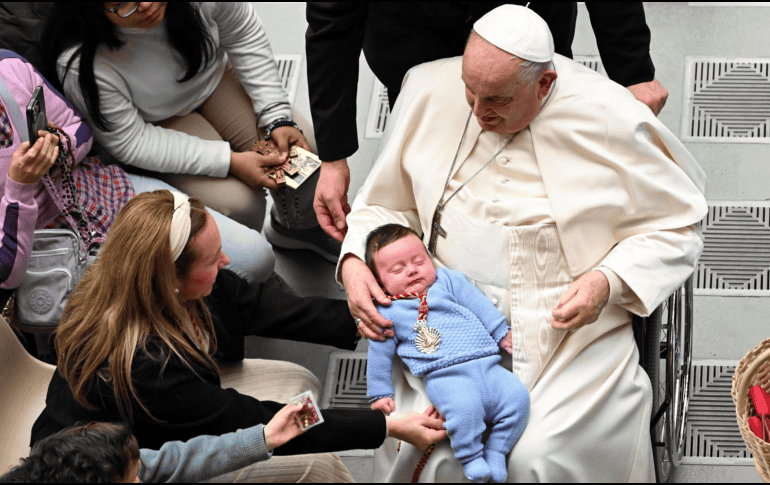 El Papa expresó que una de las bases para la paz es compartir y mantener una actitud generosa con los otros. EFE / ARCHIVO