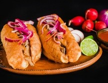 Cada establecimiento da su propio toque a la receta y se adapta a los gustos del público. ESPECIAL / CANVA