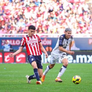 Jóvenes protagonizan empate entre Chivas y Querétaro