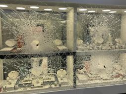 Sobre el montó del robo, por el número de piezas sustraídas y el dinero despojado a los empleados, se presume que el golpe significó para el propietario de la joyería una pérdida de más de un millón de pesos. ESPECIAL