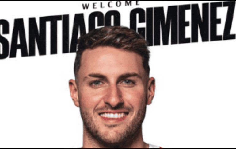 Mediante sus redes sociales oficiales, el club de fútbol AC Milan dio a conocer la incorporación del delantero mexicano y exjugador de Cruz Azul, Santiago Giménez. X/@AC Milan