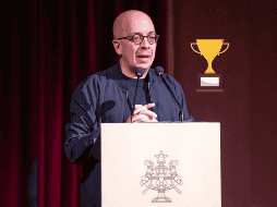 Reconocen al escritor mexicano, Jorge Volpi, con el Premio Viajero en el Tiempo en el festival Gravita en España. IG/@crea.literatura