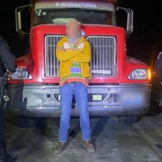 Recuperan camión robado con Operativo Macrolibramiento