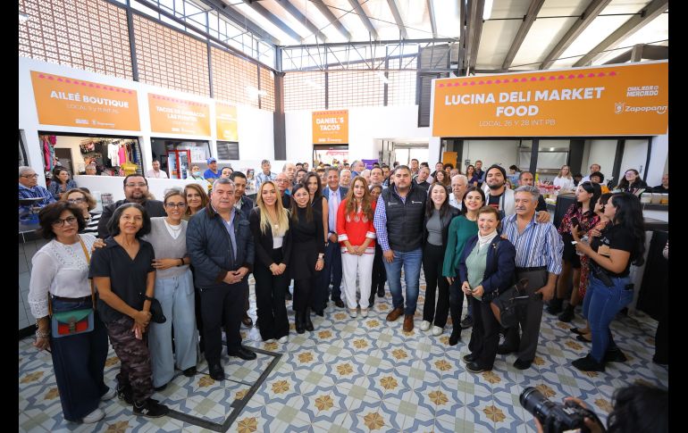 Con una inversión de más de 14 millones de pesos, el Gobierno de Zapopan entregó este martes los trabajos de remodelación del Mercado Municipal Las Fuentes. CORTESÍA