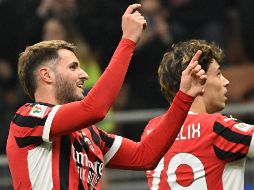 Santiago Giménez hizo su debut con el 'rossonero' otorgando una asistencia. EFE / EPA / DANIEL DAL ZENNARO