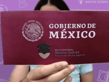 La Beca Benito Juárez ofrece un apoyo económico de hasta mil 900 pesos bimestrales. ESPECIAL