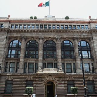 Alivio para deudores: recortan tasa de interés