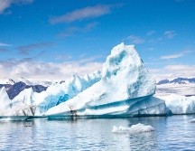 Hasta ahora, este coloso de hielo conocido como A23a ha permanecido más bien intacto. ESPECIAL / CANVA