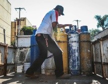 En caso de que un distribuidor exceda los precios que se han fijado para esta semana, puedes hacer tu denuncia ante la CRE. EL INFORMADOR/ ARCHIVO.