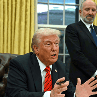 Trump dice que si Hamás no libera a los rehenes antes del sábado desatará el 'infierno'