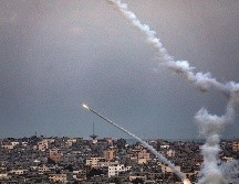 El primer ministro israelí amenaza al Hamas de reanudar los combates en Gaza no libera a rehenes el sábado. EFE/ M. Saber.