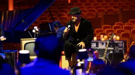 Por medio del lanzamiento de su nuevo álbum, Arjona reafirma su compromiso con la música latinoamericana al reinventarse y marcar una nueva etapa en su trayectoria. ESPECIAL