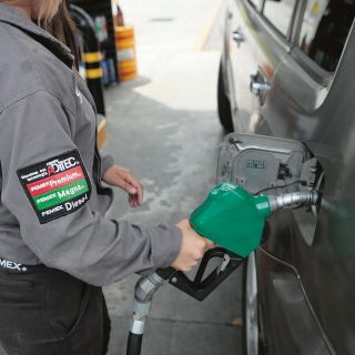 Empresarios piden diálogo por tope del precio de gasolina