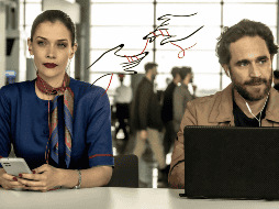 El mito oriental de “el hilo rojo” explica la unión de por vida entre dos personas sin importar ni el tiempo ni el espacio. EFE/ VIX/ CANVA