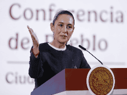 Claudia Sheinbaum expuso que México ampliaría la demanda que presentó contra la industria armamentista de EU si se concreta la designación. EFE / M. Guzmán