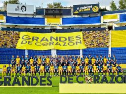 Equipo varonil, femenil y la aficón, juntos en la foto oficial del Club. X/@ClubAmerica