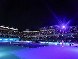 Música, luces y un ambiente único fue lo que brindó la primera fecha del UTS en Guadalajara, por lo que la afición tapatía se desbordó en emociones y disfrutó de un espectáculo top a nivel mundial, llenando el Complejo Panamericano de Tenis. EL INFORMADOR / A. Navarro.