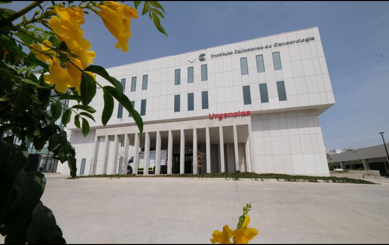 Autoridades recorrieron las áreas de terapia física, electroterapia, terapia intensiva, radioterapia, braquiterapia, gimnasio y hospitalización. ESPECIAL /  Coordinación General de Desarrollo Social