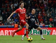 Hugo Camberos le dio el empate a Chivas, y después el autogol que significó la derrota. IMAGO7/A. Hernández