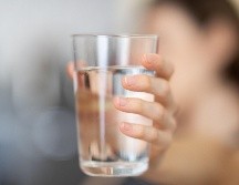Desde mejorar la digestión hasta fortalecer el sistema inmunológico, el agua ofrece beneficios esenciales que ningún otro líquido puede igualar.  CANVA