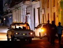 Este lunes en Cuba, en el transcurso del horario de mayor consumo, en la tarde-noche, se prevén apagones simultáneos. Poco más del 46 % de la isla caribeña se vería afectada por ello. EFE/ARCHIVO
