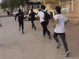 En redes sociales se ha viralizado el video de estudiantes alarmados por la balacera. ESPECIAL