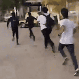 Estudiantes huyen de balacera en Sinaloa (VIDEO)