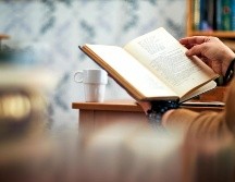 La literatura no solo es una enorme fuente de conocimiento, sino también una puerta a la imaginación y el camino hacia mundos que no se conocen. ESPECIAL / CANVA