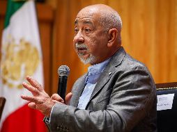 Padura agradeció su invitación a la Universidad de Guadalajara, explicando que nuestra ciudad, quizá, es con la que tiene más relación en México, debido a su profunda cercanía con la Feria Internacional del Libro. EL INFORMADOR / H. Figueroa