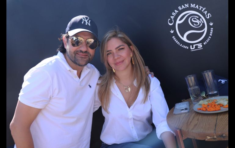 Agustín Espinosa y Cynthia González. GENTE BIEN JALISCO / C. Jimeno