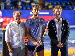 Gustavo Santoscoy Arriaga, Tomas Machac y Gustavo Santoscoy García. GENTE BIEN JALISCO / H. Figueroa