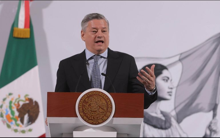 Ted Sarandos, director general de Netflix, en Palacio Nacional este jueves 20 de febrero. SUN / G. Pano