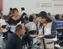 El registro está disponible para nuevos beneficiarios de la Pensión Mujeres Bienestar, la pensión para adultos mayores y la pensión para personas con discapacidad. EL INFORMADOR / ARCHIVO