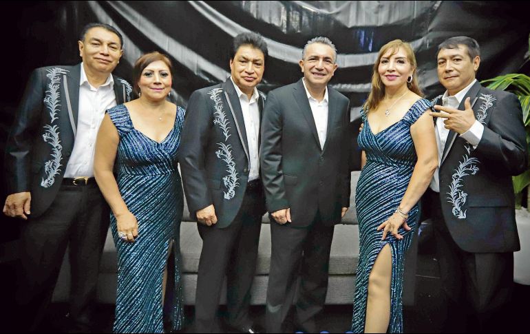 Los Ángeles Azules, desde Iztapalapa hasta PortAmérica, traerán su sonido sabroso a un evento lleno de manjares. EL UNIVERSAL
