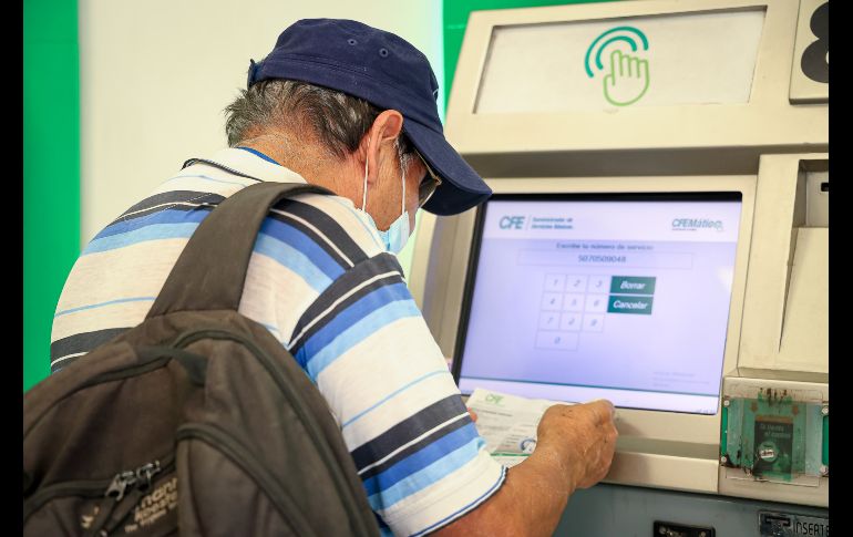 Vecinos de Tonalá y Tlajomulco ven disminución en el precio de su recibo de luz en el último bimestre. EL INFORMADOR/ H. Figueroa.