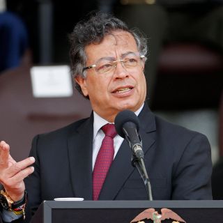 Maduro pide que Colombia apoye a Petro para que continúe en la presidencia