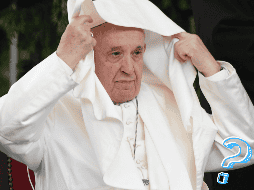 Uno de los rituales tras el fallecimiento de un papa es encender una chimenea en la Capilla Sixtina que deberá emitir un 