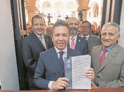 Aunque el Congreso tiene hasta el 14 de marzo para analizar y votar la propuesta de reforma judicial construida desde Jalisco y que presentó ayer el gobernador Pablo Lemus, ésta tiene el aval de empresarios, universidades y organizaciones civiles. Estuvo coordinada por el jurista Arturo Zamora (derecha). ESPECIAL