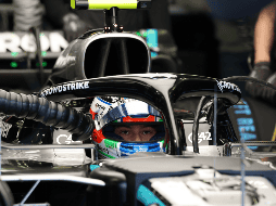 En la primera sesión del día, el debutante italiano Andrea Kimi Antonelli sorprendió al marcar el mejor tiempo con su Mercedes. EFE / A. Haider